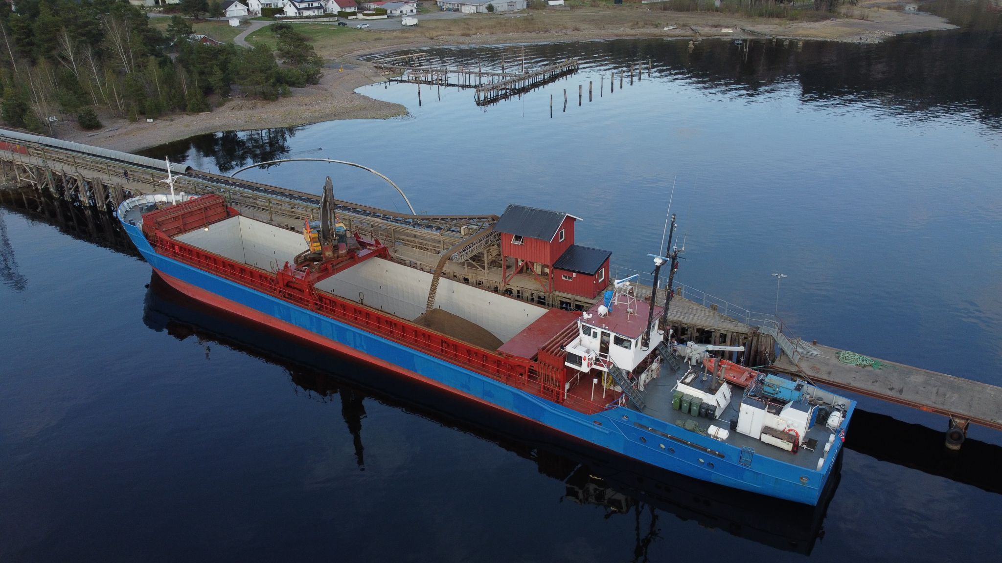 System integration for an 8.4 MWh battery vessel